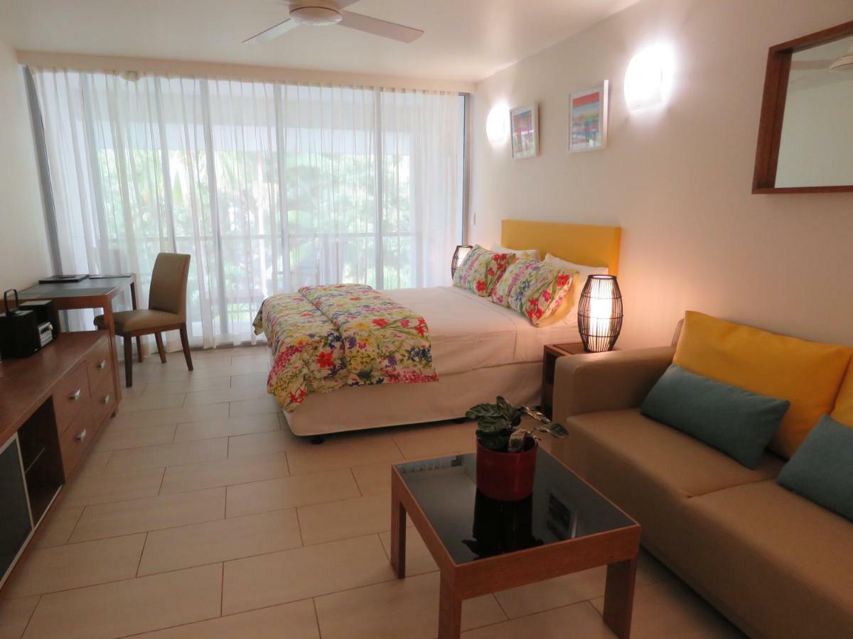 Hidden Gem @ Palm Cove Appartement Buitenkant foto