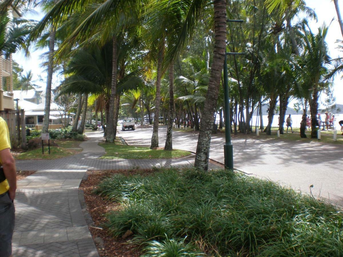 Hidden Gem @ Palm Cove Appartement Buitenkant foto